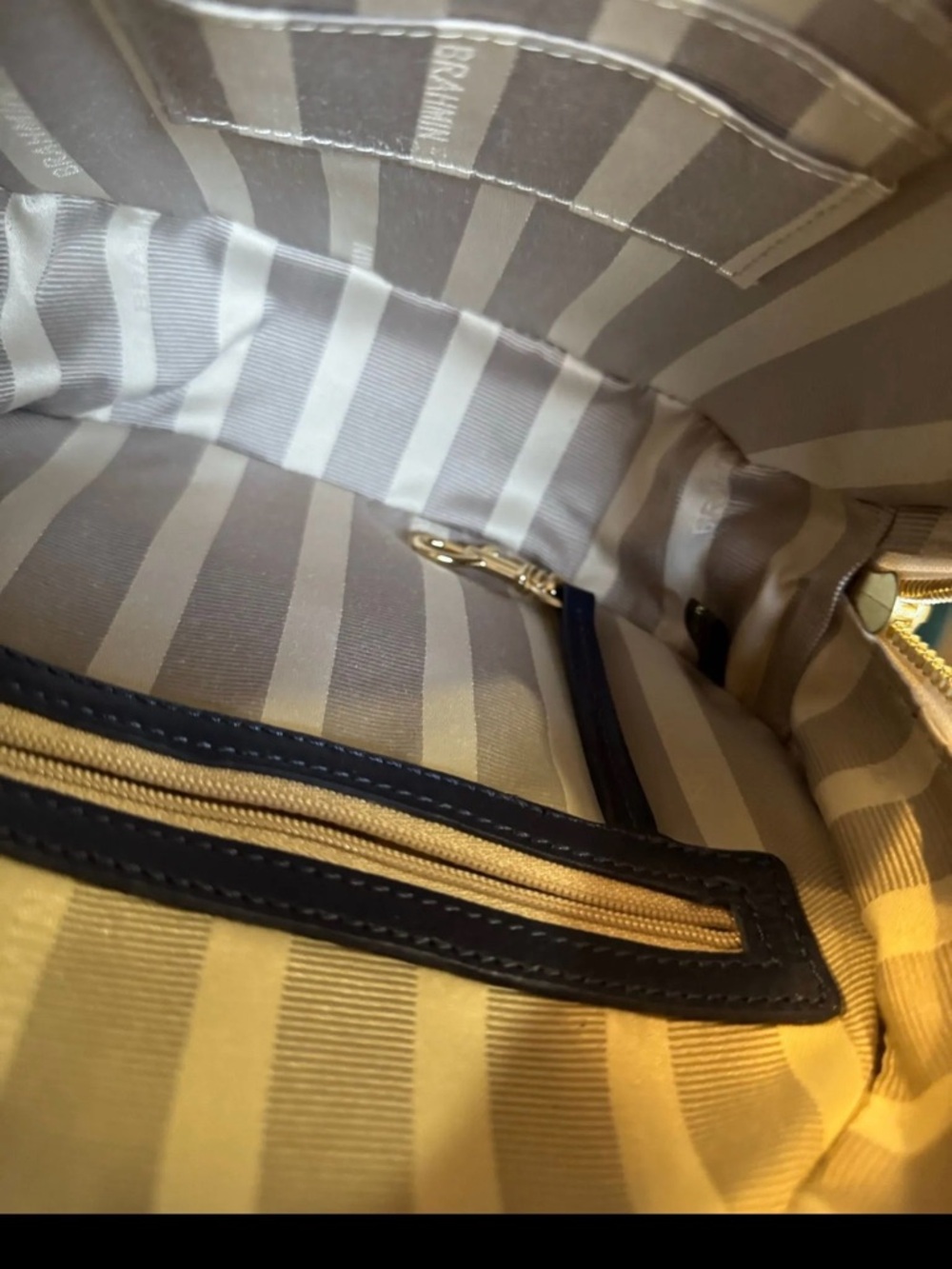 Brahmin purse - Picture 2 of 2